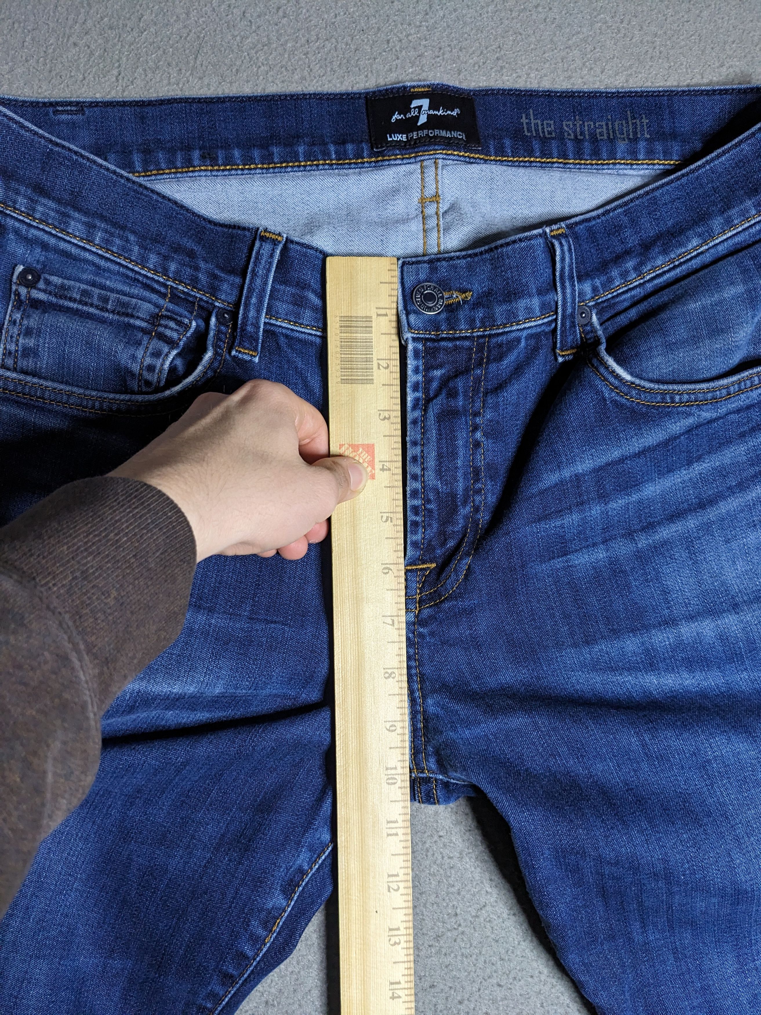 7 For All Mankind 7 For All Mankind Straight Luxe Performance Jeans 35x33 Size US 35 - 19 Thumbnail