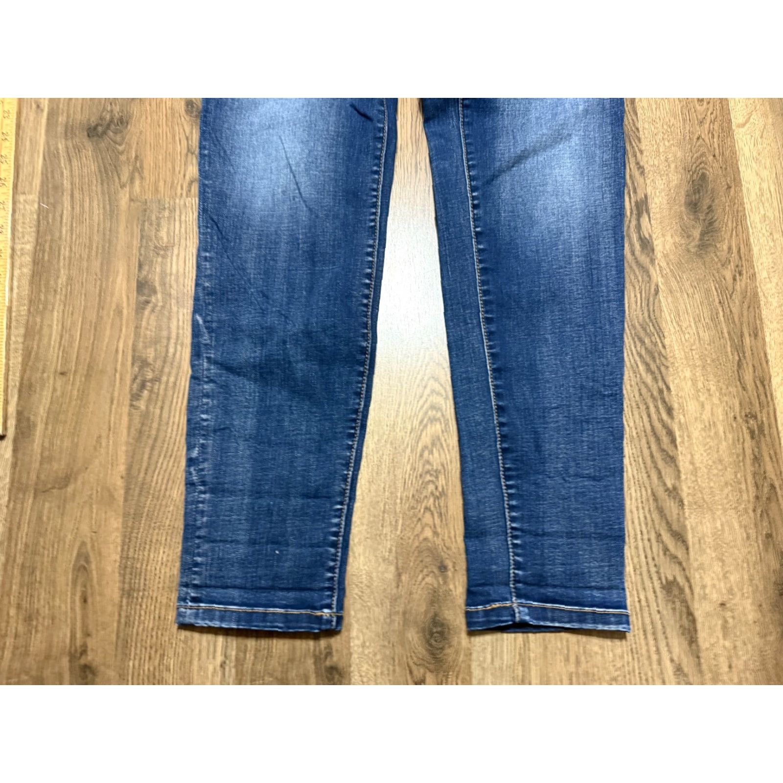 Vintage Maurices Jeans Women's Size Large Blue Denim Straight Leg Regular Rise 29.5in Inseam 5-Pocket Design Size 24" / US 00 / IT 34 - 3 Thumbnail