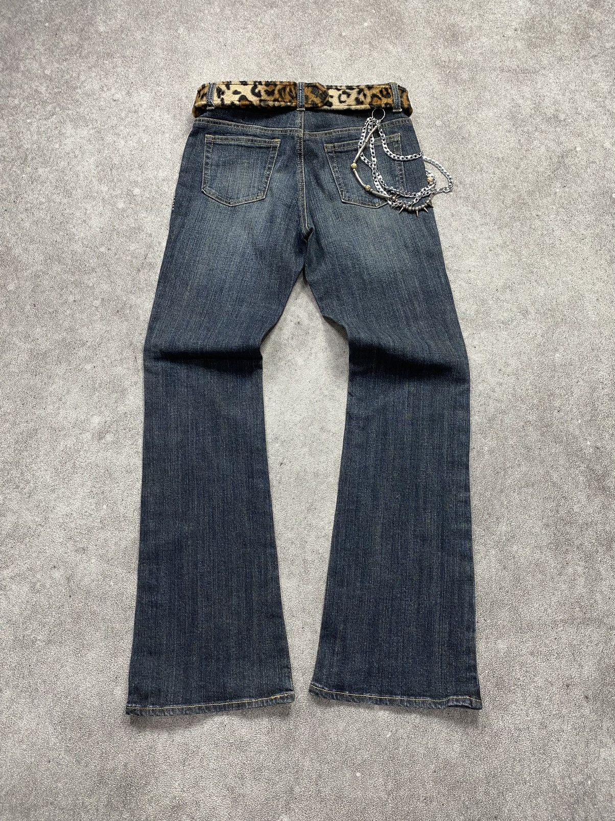 If Six Was Nine × Japanese Brand × Le Grande Bleu (L.G.B.) 2000s Oririn Studed Washed Flare Jean Pant Size US 28 / EU 44 - 2 Thumbnail