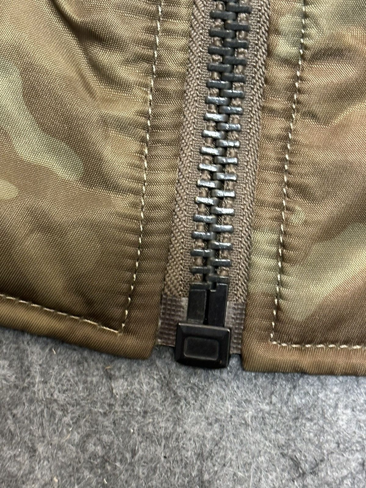 Avirex Tedman's Company MA-1 flight jacket with a camouflage Size US S / EU 44-46 / 1 - 13 Thumbnail