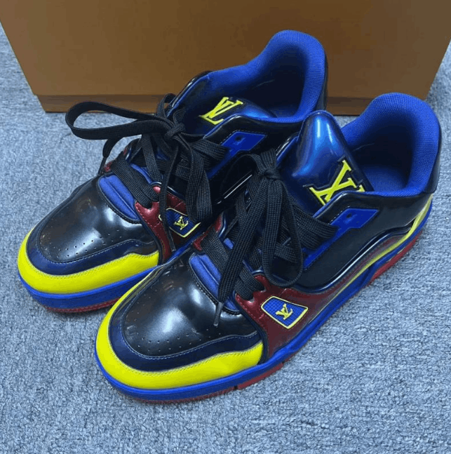 Louis Vuitton Louis Vuitton low-top sneakers 41.5 Size US 8.5 / EU 41-42 - 1 Thumbnail