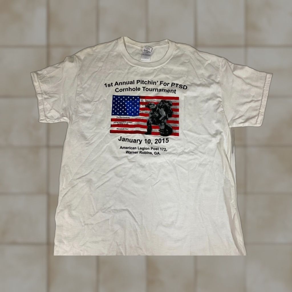 Gildan Gildan Mens T-Shirt Cornhole Tournament White Large Short Sleeve Crew Neck Logo Stretch Classic PTSD Twin Forks Boys? Size US L / EU 52-54 / 3 - 1 Thumbnail