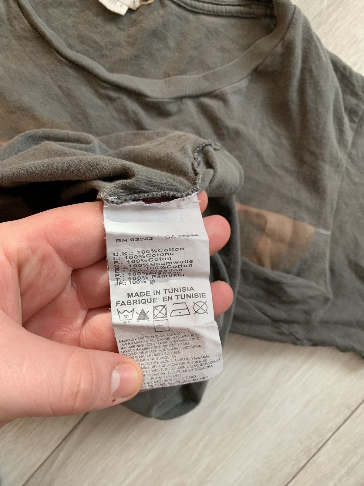 Diesel Vintage Diesel T-shirt Burned Identity Size US S / EU 44-46 / 1 - 9 Thumbnail