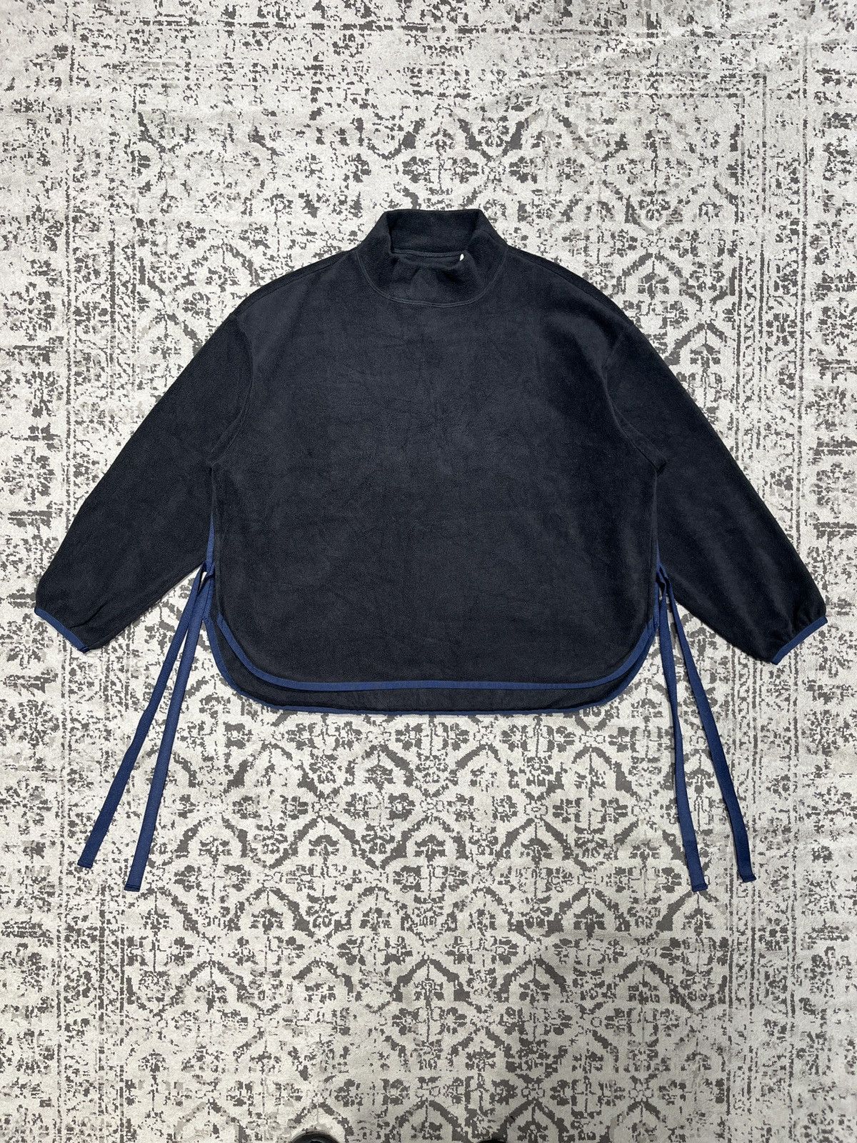 Uniqlo × White Mountaineering Uniqlo x White Mountaineering Fleece Sweaters Size US XL / EU 56 / 4 - 1 Thumbnail