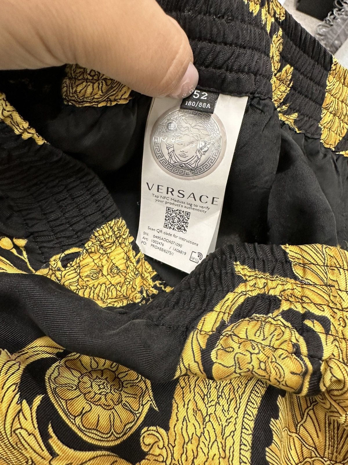 Versace Versace Print Silk Shorts Brocade Black Gold 52 Size US 36 / EU 52 - 6 Thumbnail