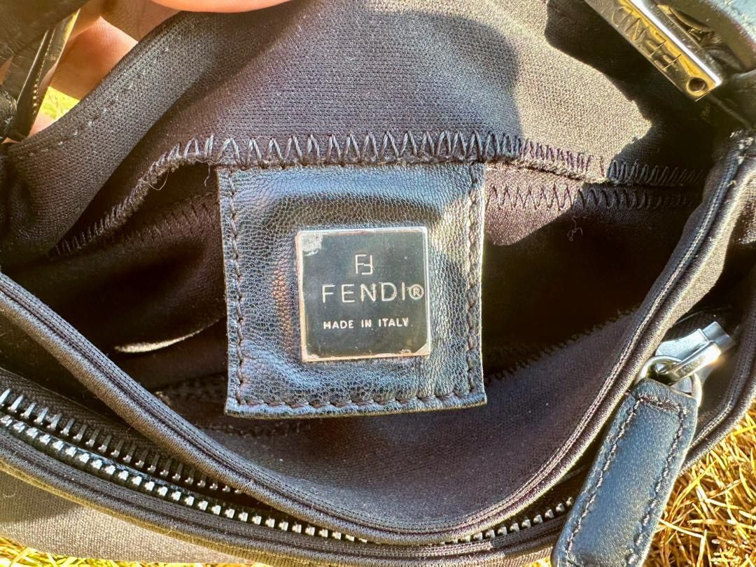 Fendi Authentic Fendi Mamma Baguette Black Neoprane Shoulder Bag Size ONE SIZE - 7 Thumbnail