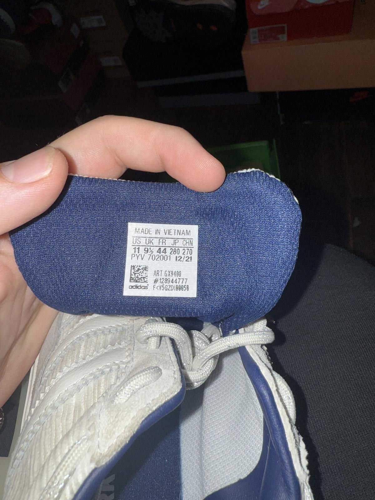 Adidas Beyoncé shoes sz 11/11.5 Size US 11 / EU 44 - 6 Thumbnail