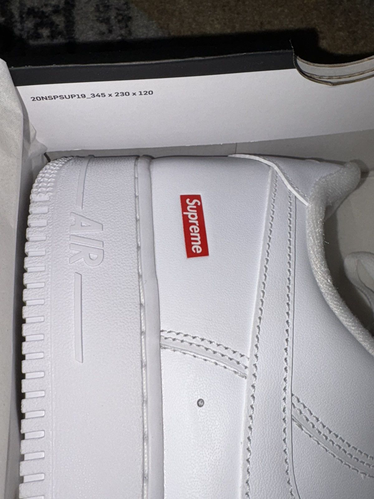 Nike × Supreme Supreme Nike Air Force 1 Low White Size US 13 / EU 46 - 3 Thumbnail