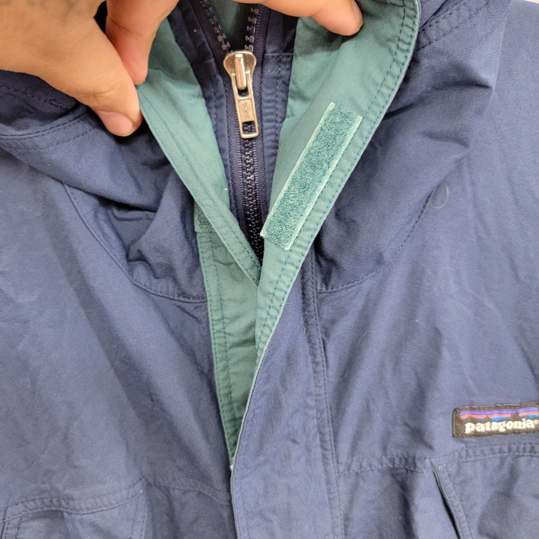 Patagonia VINTAGE Patagonia Storm Jacket Medium Blue Jacket Men Regular Outdoor 90s Nautical Ski Hiking Wind-Resistant Zipper Pockets Hooded Parka Size US M / EU 48-50 / 2 - 4 Thumbnail