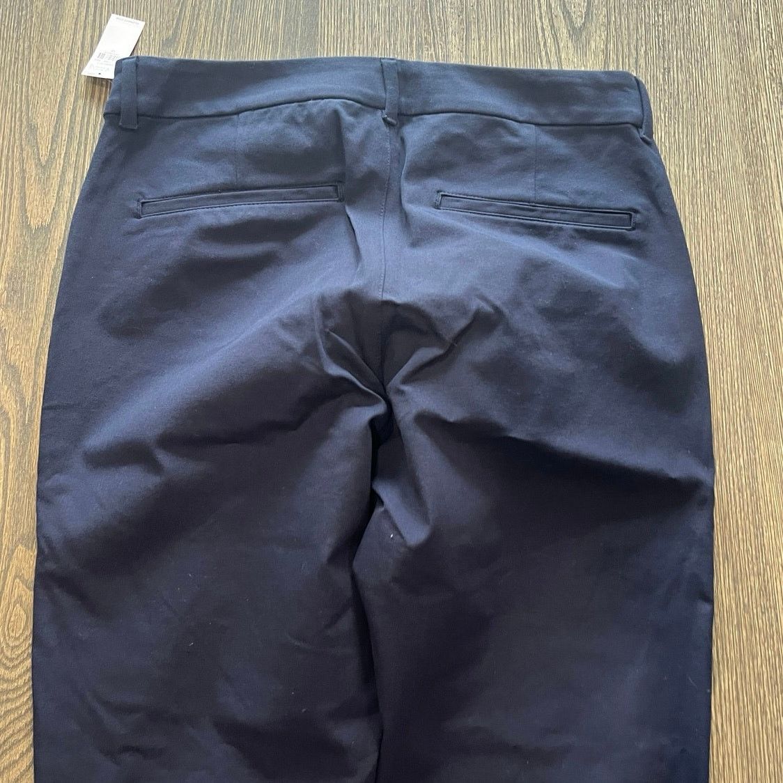Old Navy NWT Old Navy High-Rise Pixie Pants Secret Stretch Black 12 Size 34" / US 12 / IT 48 - 11 Thumbnail