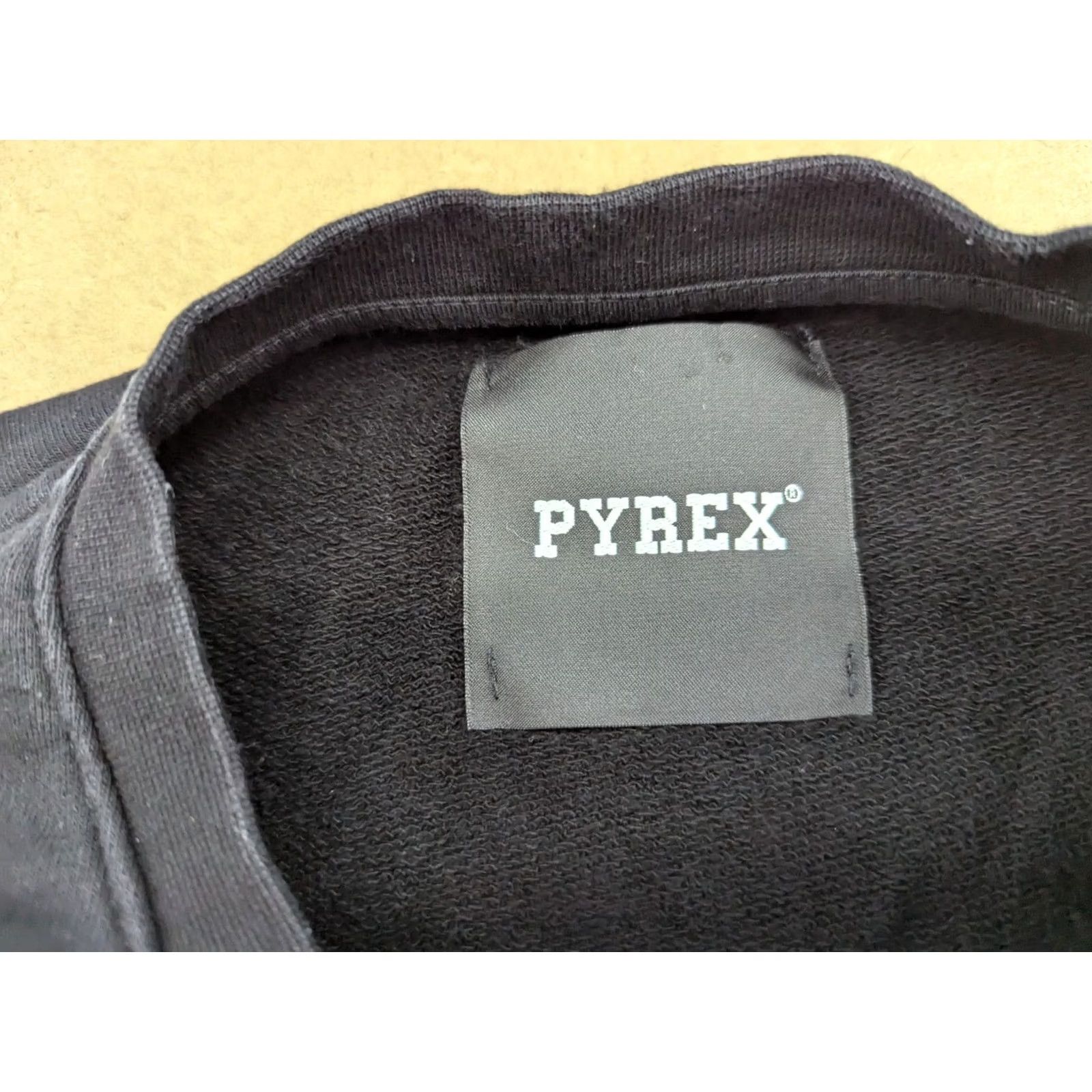 Vintage PYREX Sweatshirt Mens XL Black Astronaut Skateboard Virgil Abloh Size US XL / EU 56 / 4 - 4 Thumbnail