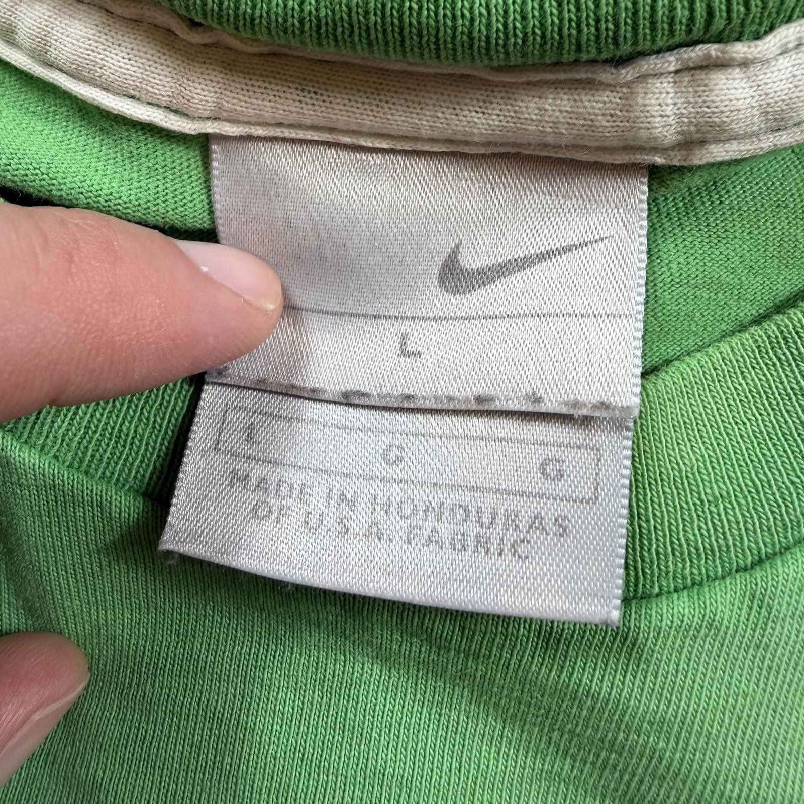 Nike Vintage Y2K Nike Mini Swoosh Green T Shirt Mens L Logo Tee Size US L / EU 52-54 / 3 - 4 Thumbnail
