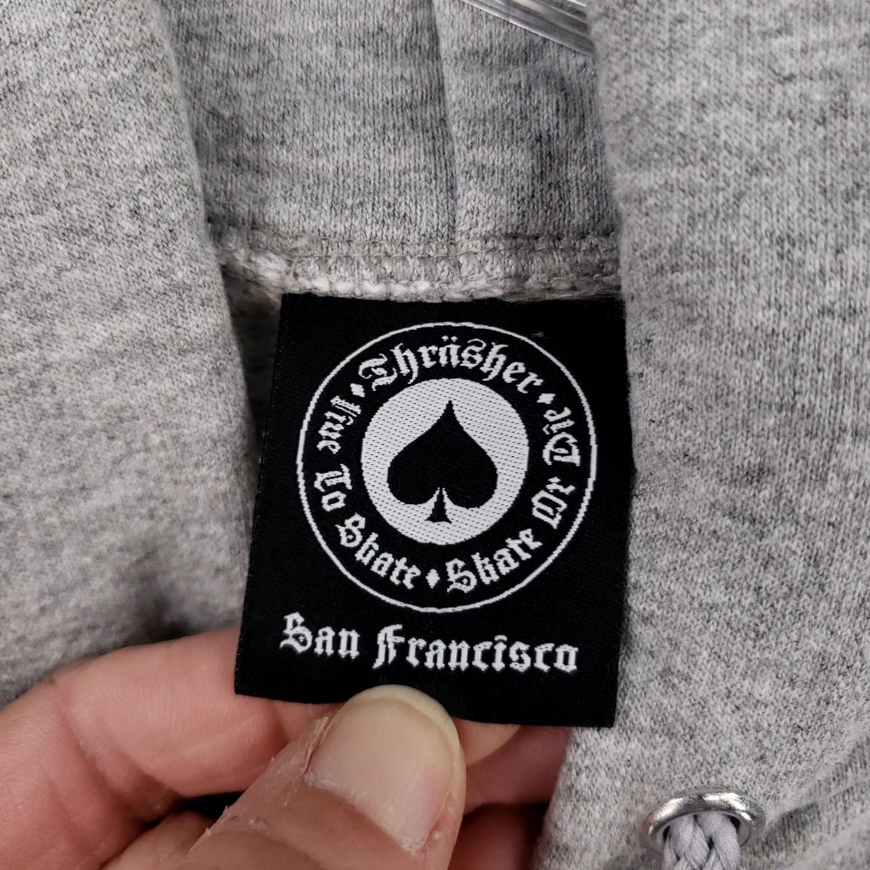 Thrasher Thrasher Hoodie Mens S Small Gray Pullover Sweatshirt Logo Skateboarding 90s Size US S / EU 44-46 / 1 - 7 Thumbnail