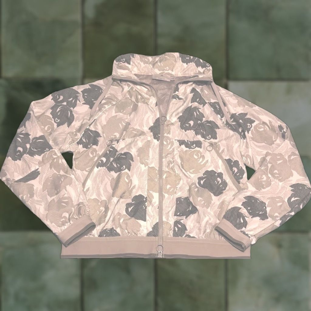 Stella McCartney Adidas x Stella McCartney Floral Windbreaker Jacket Women M Gray EUC Size M / US 6-8 / IT 42-44 - 1 Thumbnail