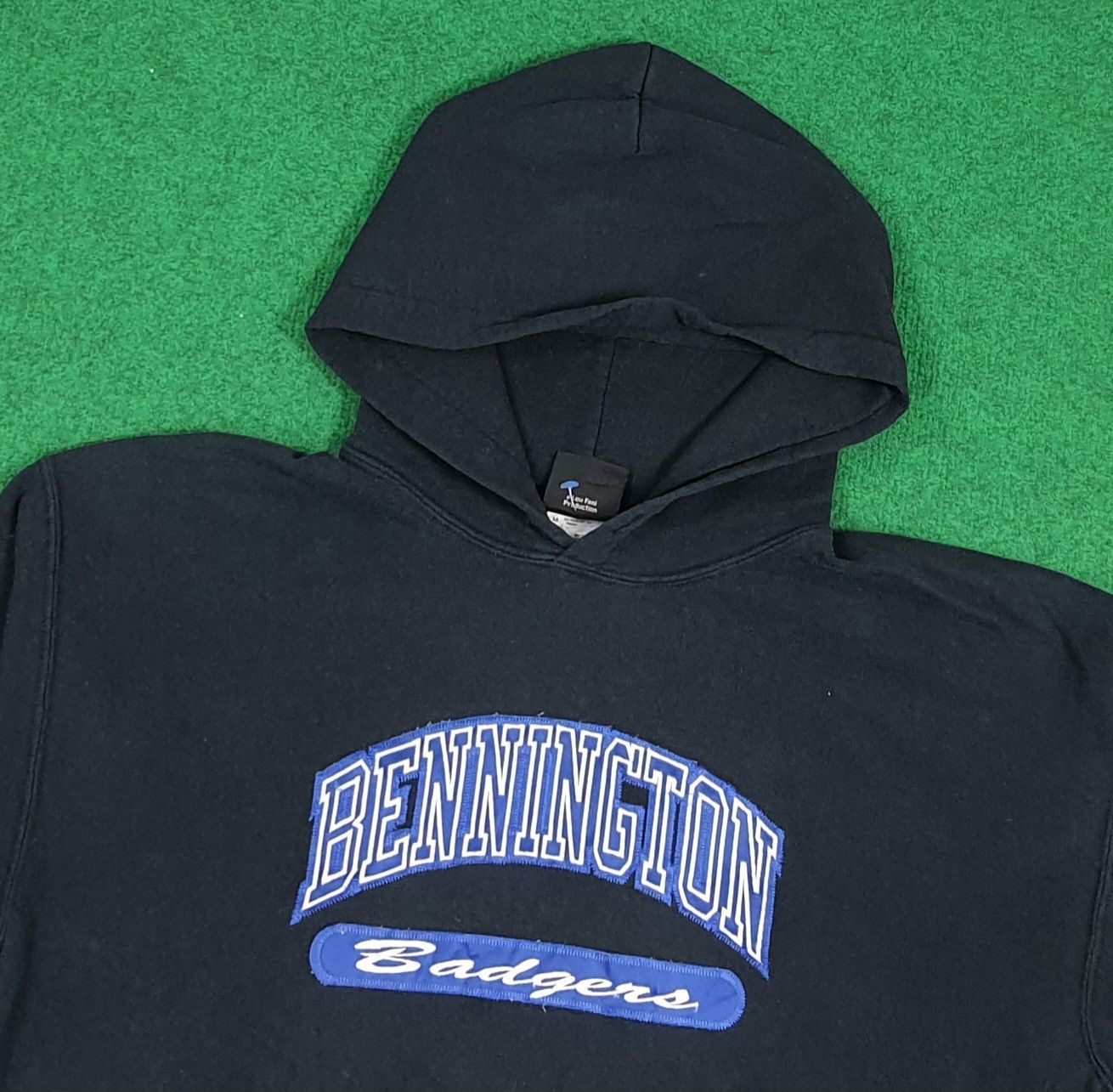 Vintage Vintage Benington Badgers 90s Collegiate Hoodie C284N15 Size US M / EU 48-50 / 2 - 2 Thumbnail