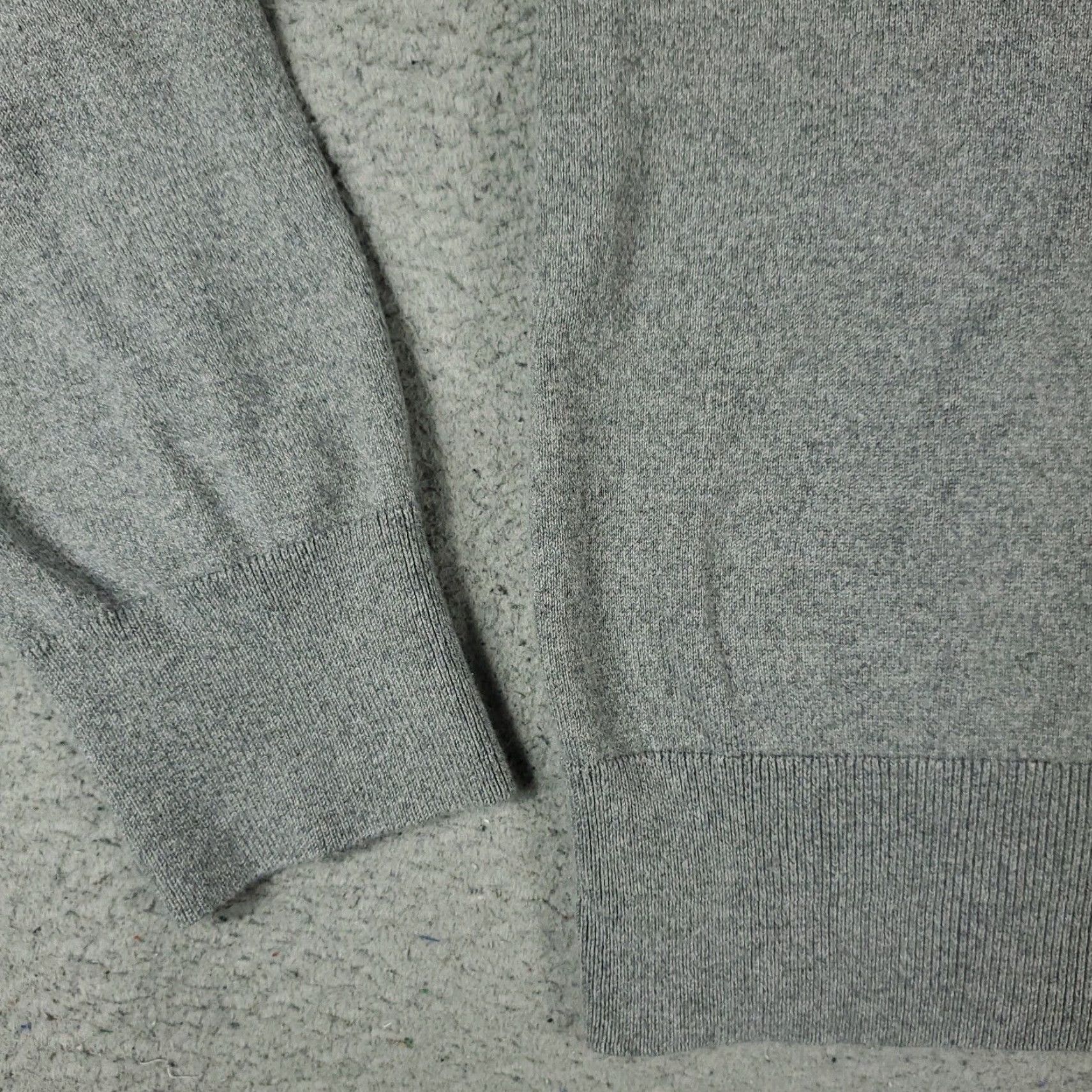 Banana Republic Banana Republic Sweater Mens Large Gray Silk Cashmere Pullover V-Neck Long Sleeve Size US L / EU 52-54 / 3 - 3 Thumbnail