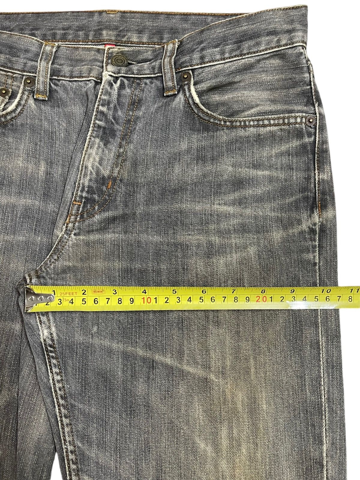 Uniqlo Vintage Japanese Uniqlo Faded Wash Style Distressed Jeans Size US 30 / EU 46 - 14 Thumbnail