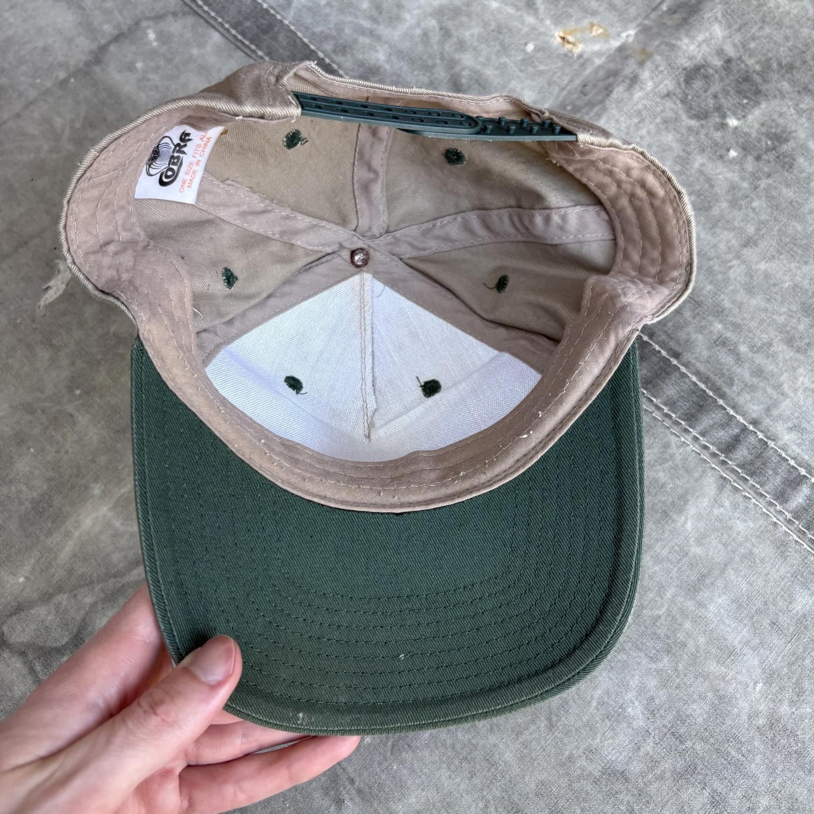 Vintage Vintage 90s Faded Green Arkansas Razorbacks SnapBack Hat Size ONE SIZE - 4 Thumbnail
