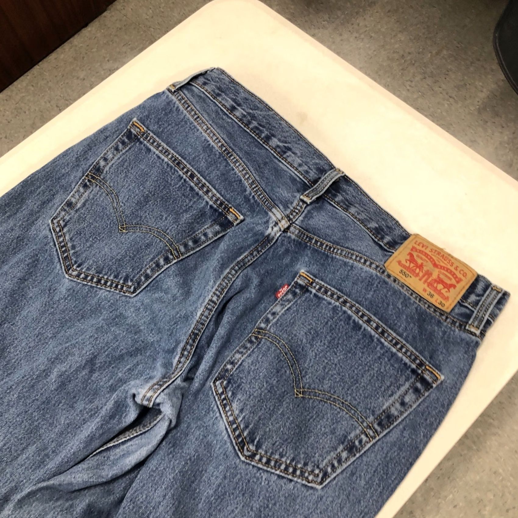 Levi's Levi's 550 Jeans Men's 36x29 Blue Medium Wash Straight Leg Regular Fit Patch Needs A Patch Size US 36 / EU 52 - 7 Thumbnail