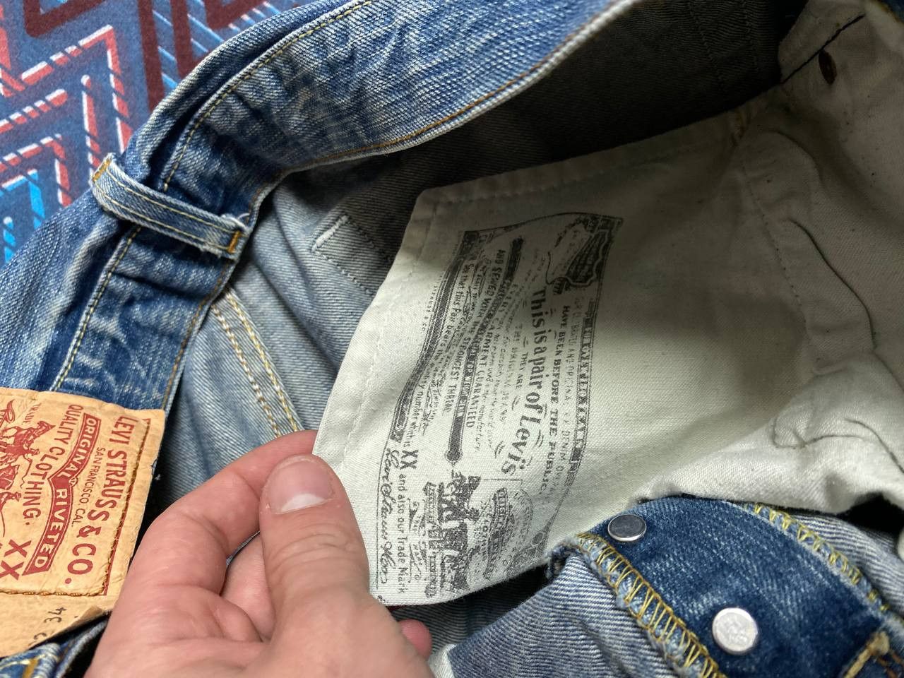 Levi's × Vintage VINTAGE Y2K LEVI'S 501 DARK WASH DENIM JEANS Size US 32 / EU 48 - 4 Thumbnail