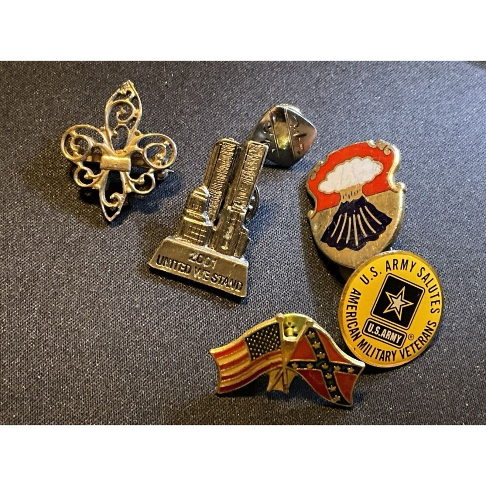Other Lot Of Relic Pins Size ONE SIZE - 2 Thumbnail