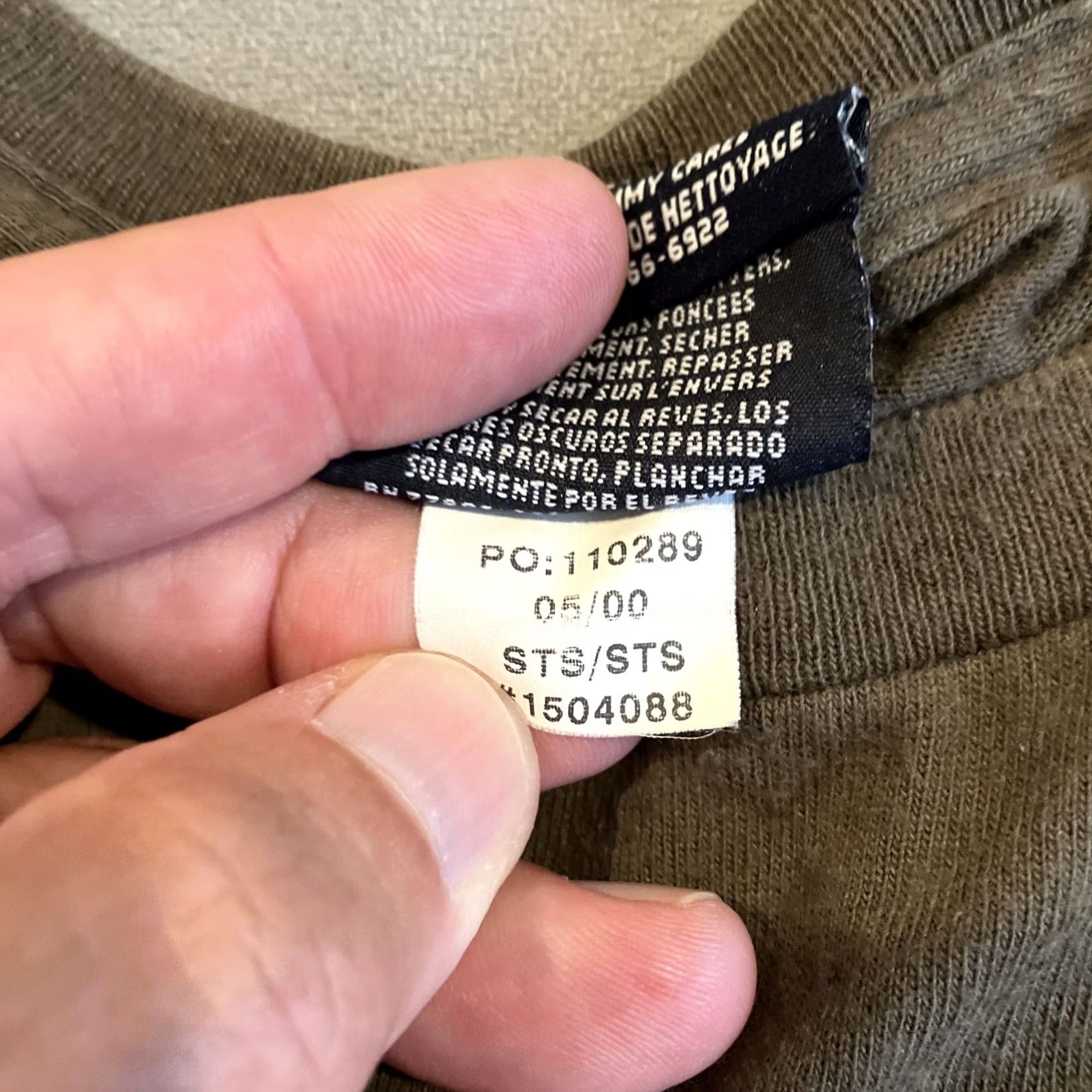 Tommy Hilfiger VINTAGE Tommy Hilfiger Logo Spell Out Long Sleeve T Shirt XL Men Olive Green Crew Neck Size US XL / EU 56 / 4 - 6 Thumbnail