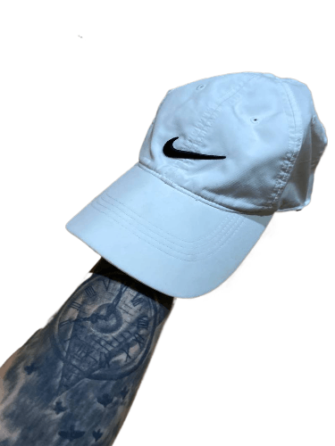Nike Vintage Nike Golf White Y2K Logo Cap Size ONE SIZE - 1 Thumbnail