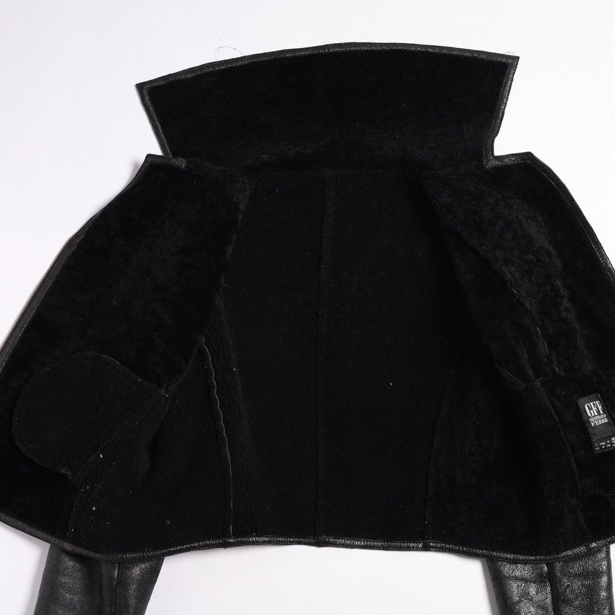 Gianfranco Ferre Gianfranco Ferre GFF Leather Pelle Shearling Crop Jacket Vin Size M / US 6-8 / IT 42-44 - 16 Thumbnail