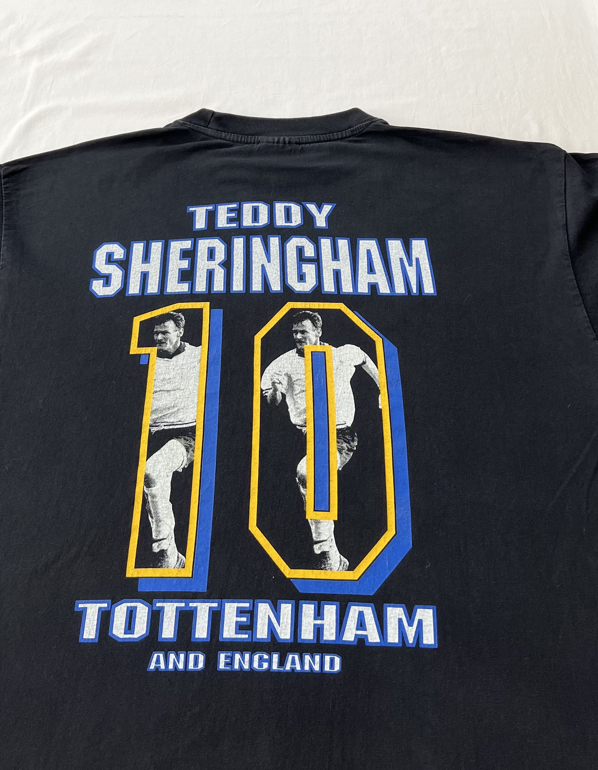 Vintage Vintage 90s Teddy Sheringham Tottenham Soccer Black T-shirt Size US XL / EU 56 / 4 - 11 Thumbnail