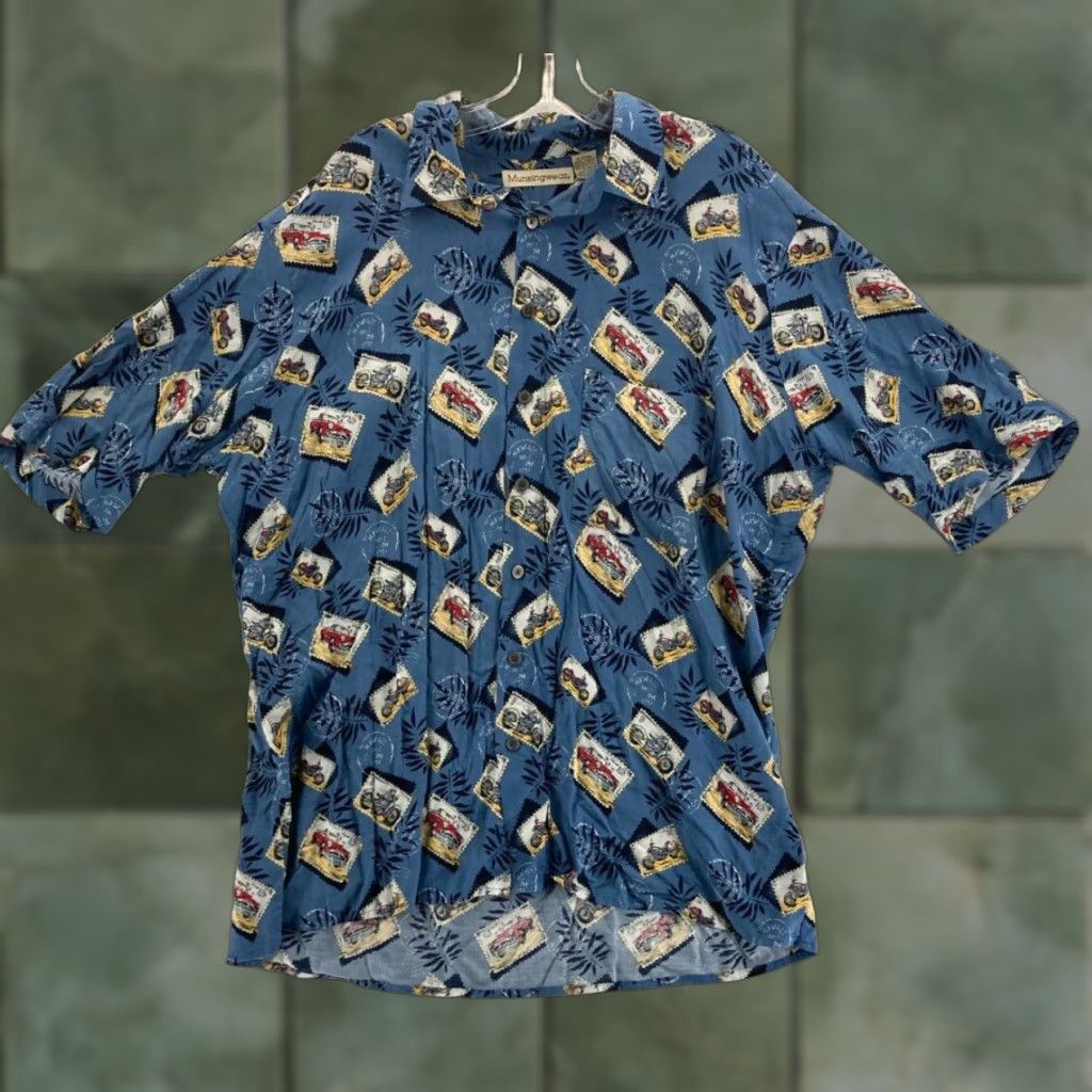 Vintage Munsingwear Shirt Mens XLT Aloha Button Up Cars Motorcycles All Over Beach Hawaiian Theme Collared Spread Short Sleeve Button-Up Men Size US XL / EU 56 / 4 - 1 Thumbnail