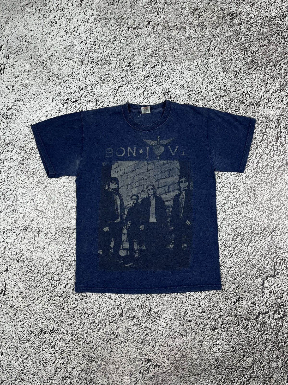 Band Tees Vintage 00s Bon Jovi 2011 big logo tour t shirt streetwear M Size US M / EU 48-50 / 2 - 1 Thumbnail
