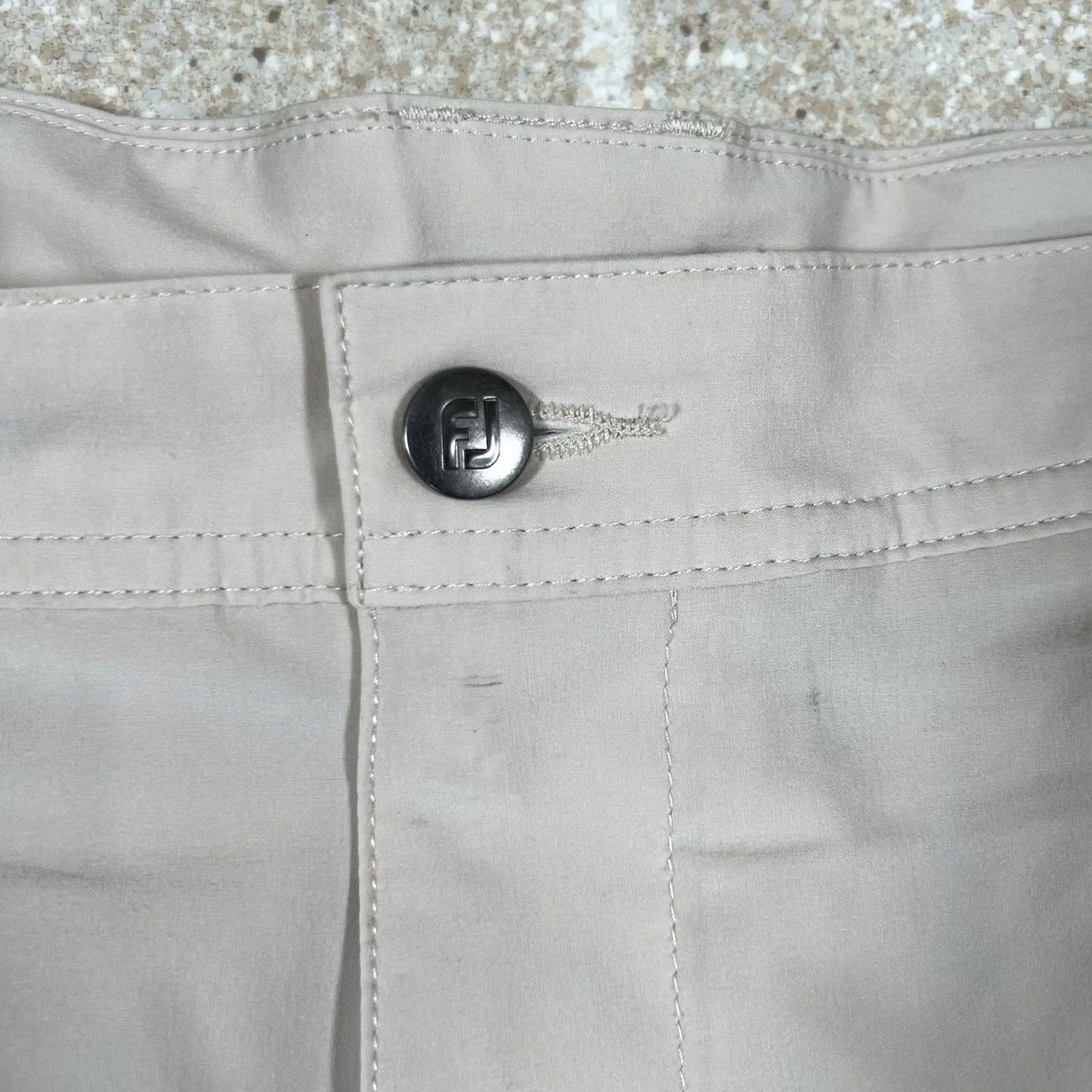 Footjoy FootJoy Shorts Mens 38 Beige Lightweight Performance Golf Chino 9" Inseam FJ Size US 38 / EU 54 - 2 Thumbnail