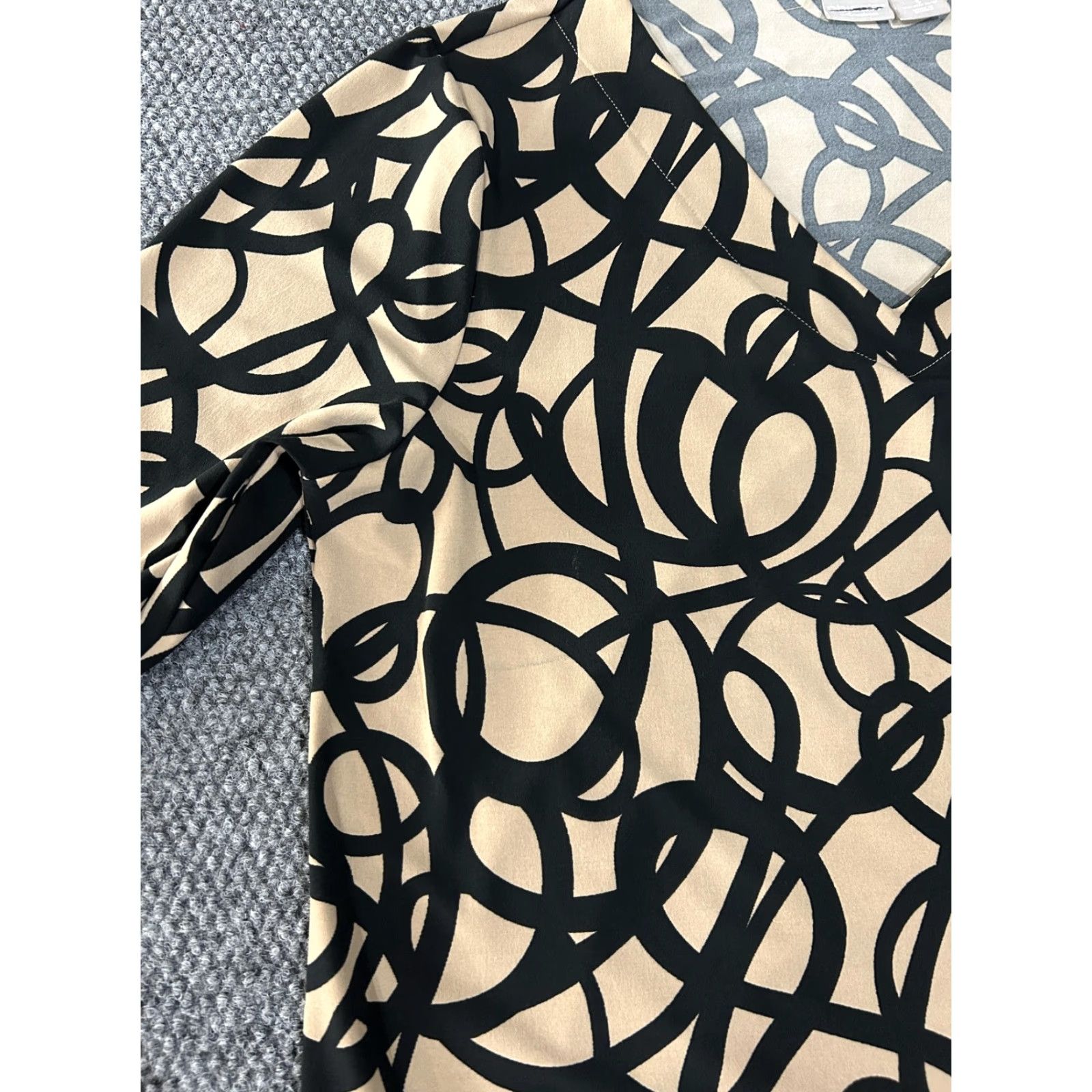 Vintage Chicos Shirt Womens 3 Beige Abstract Geometric Boat Neck Tunic Long Sleeve Top Size XS / US 0-2 / IT 36-38 - 3 Thumbnail