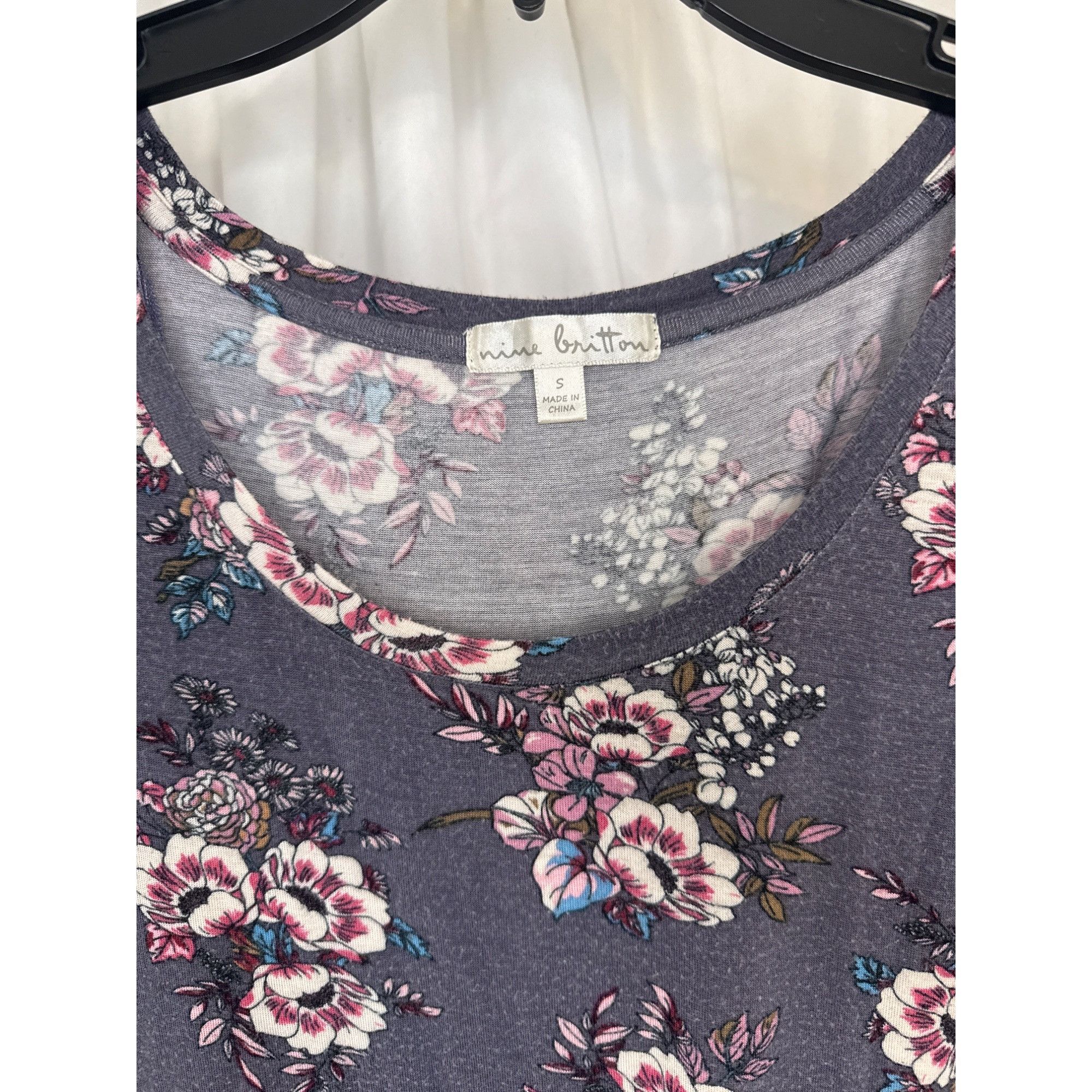 Other Floral Knot Front Tee Short Sleeve Gray Top By Nine Britton Size S / US 4 / IT 40 - 7 Thumbnail