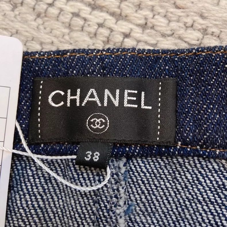 Chanel Chanel Women's denim skirt 2504-Nextarrow Size 25" / US 0 / IT 36 - 4 Thumbnail