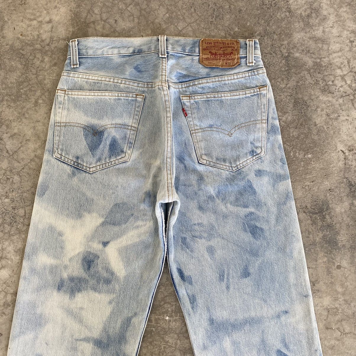 Levi's VTG Late 80’s Levis 501xx Acid Washed Blue Jeans Size US 28 / EU 44 - 16 Thumbnail