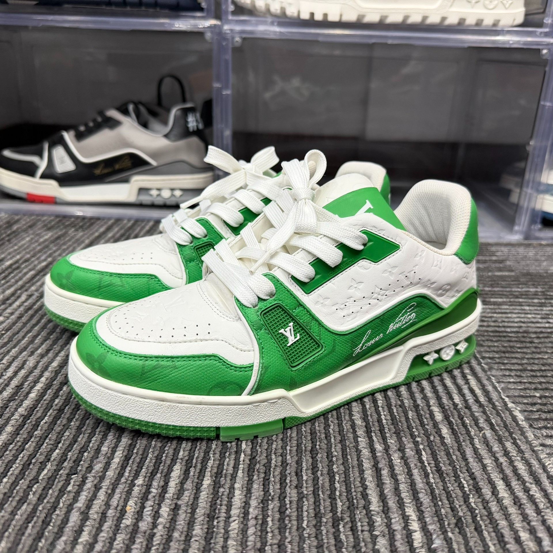 Louis Vuitton Louis Vuitton Training Green Lowtop Sneakers 5.5 Men Size US 5.5 / EU 38 - 1 Thumbnail