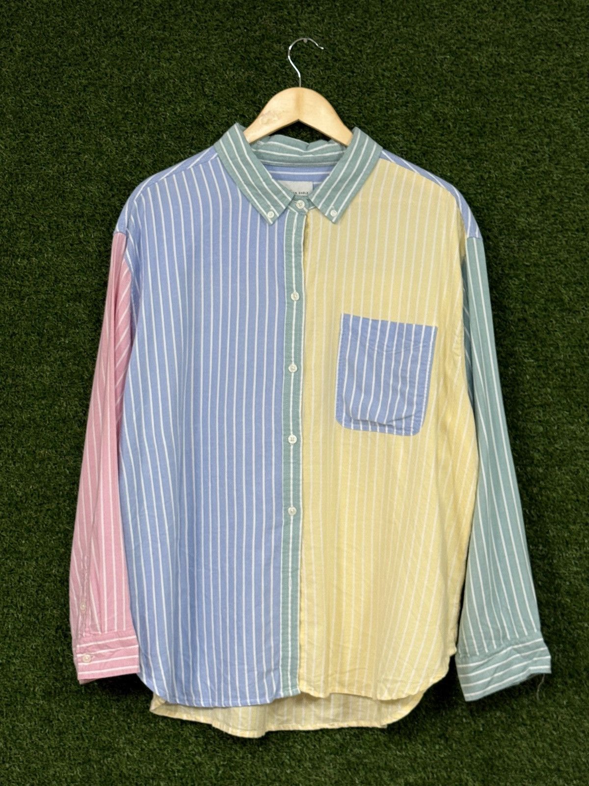 American Eagle Outfitters American Eagle Patch Preppy Pied Button Shirt XL AE Size US XL / EU 56 / 4 - 1 Thumbnail