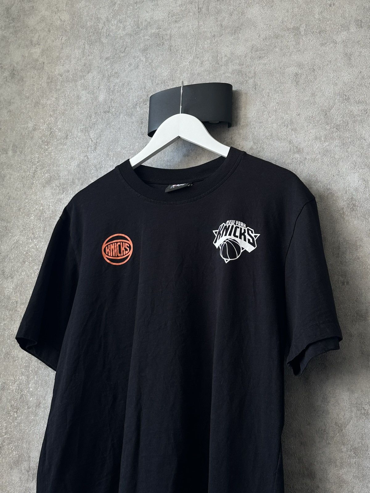 NBA KNICKS NEW YORK T SHIRT Size US M / EU 48-50 / 2 - 4 Thumbnail