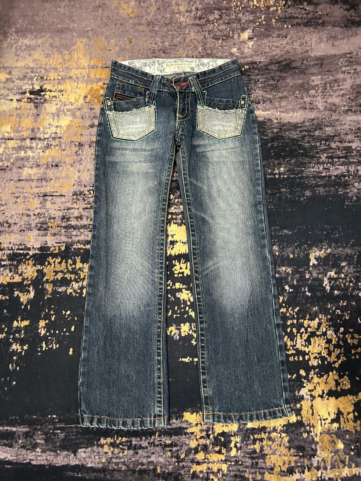 Japanese Brand Blue Moon Blue Buckle Back Flower Jeans Size US 29 - 4 Thumbnail
