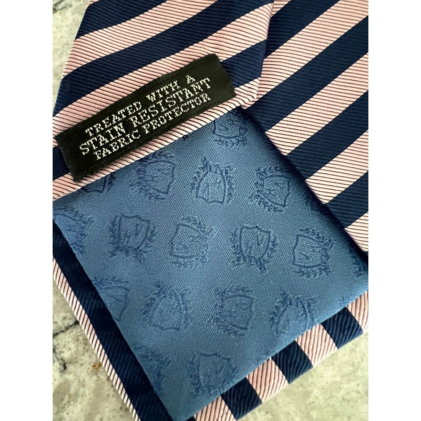 Van Heusen Van Heusen 100% Silk Men's Neck Tie Pink w Navy Blue Stripes Size ONE SIZE - 8 Thumbnail