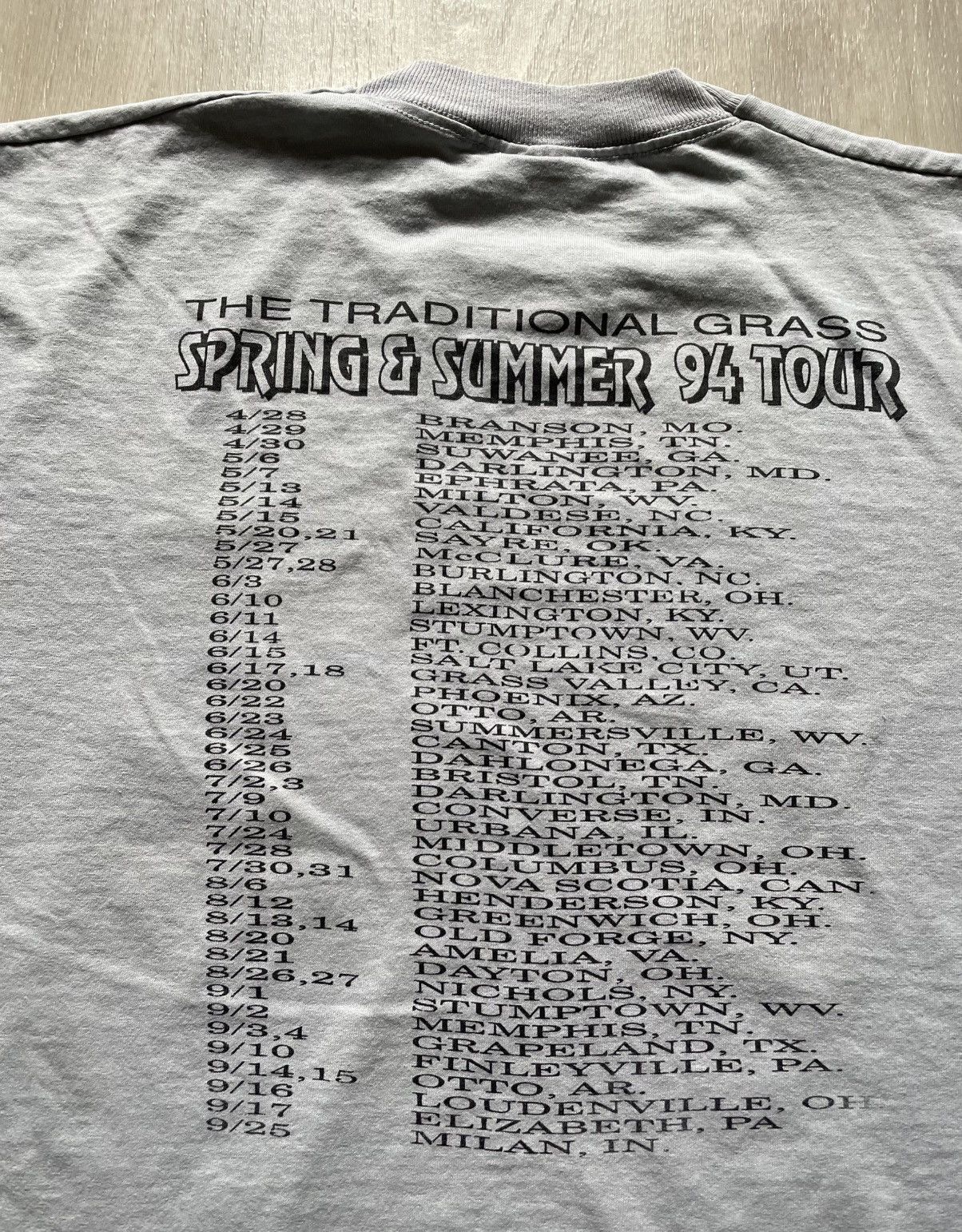 Fruit Of The Loom Vintage 1994 Traditional Grass Tour Shirt Sz XL Size US XL / EU 56 / 4 - 6 Thumbnail