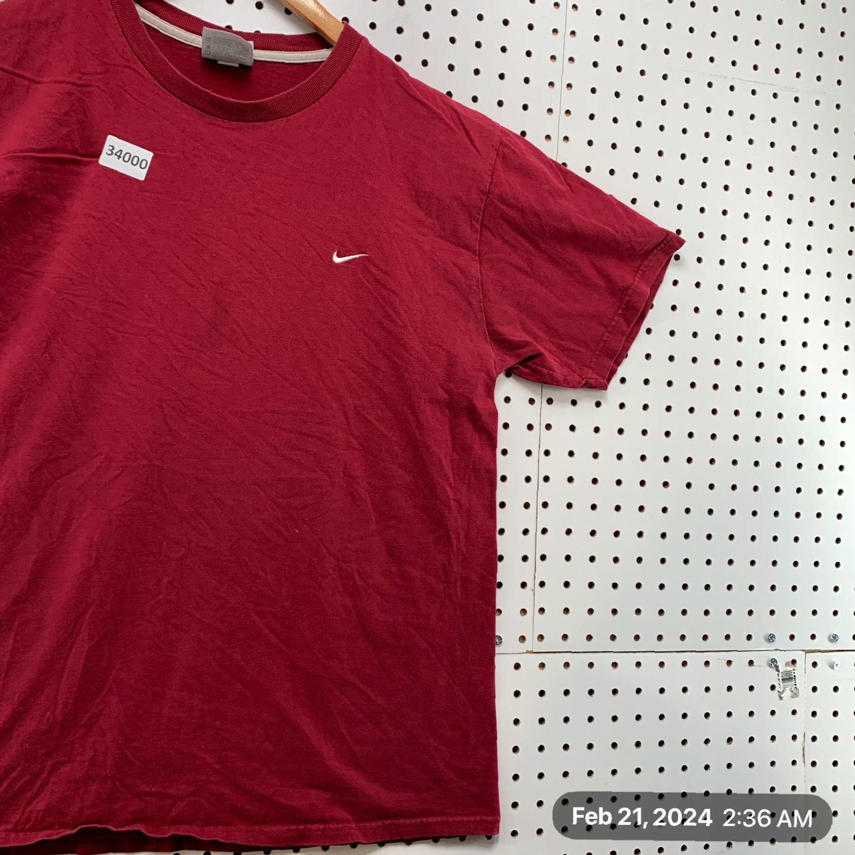 Nike VINTAGE Nike Shirt Mens XL Red Embroidered Swoosh 21.5x27.5 Catalog 90s Y2K Mens XL Red Embroidered Swoosh Size US XL / EU 56 / 4 - 3 Thumbnail