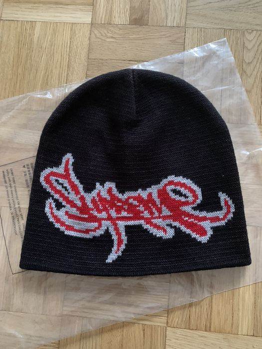 Supreme tag logo store beanie