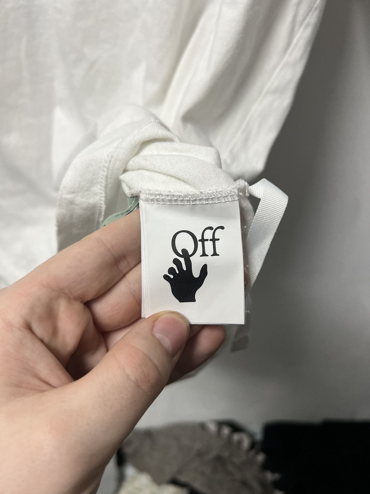 Off-White Off White T-shirt Big Logo Luxury Size XL Size US XL / EU 56 / 4 - 15 Thumbnail