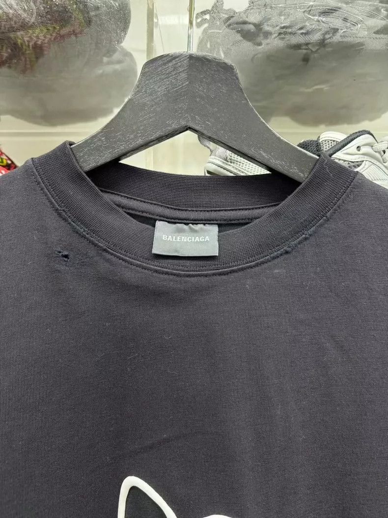 Balenciaga Balenciaga Tanabata solid color heart-shaped worn-out effe Size US S / EU 44-46 / 1 - 5 Thumbnail