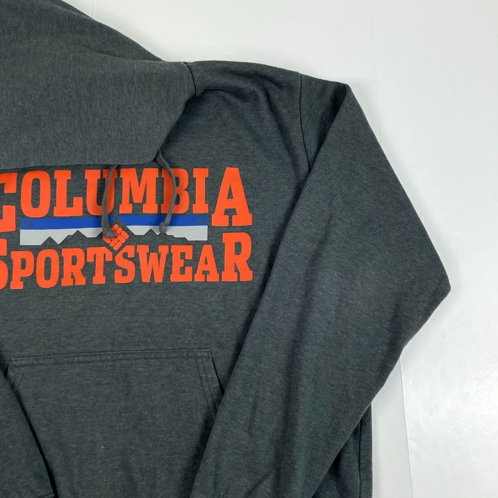 Vintage Columbia Hoodie Mens M Gray Medium Long Sleeve Pullover Lined Hiking Ski Outdoors Size US M / EU 48-50 / 2 - 3 Thumbnail