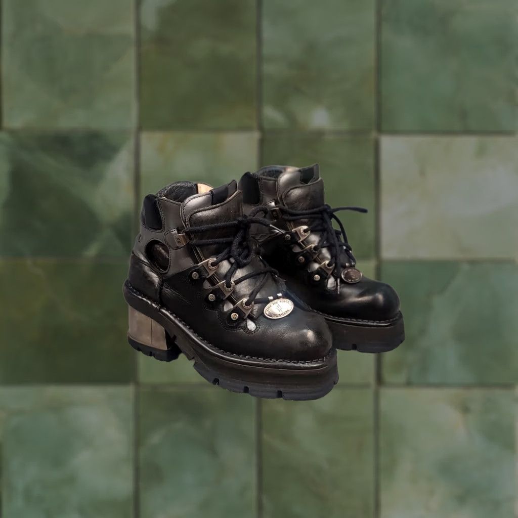 New Rock New Rock Black Leather Boots with metallic heel hole lace Size US 10 / IT 40 - 1 Thumbnail