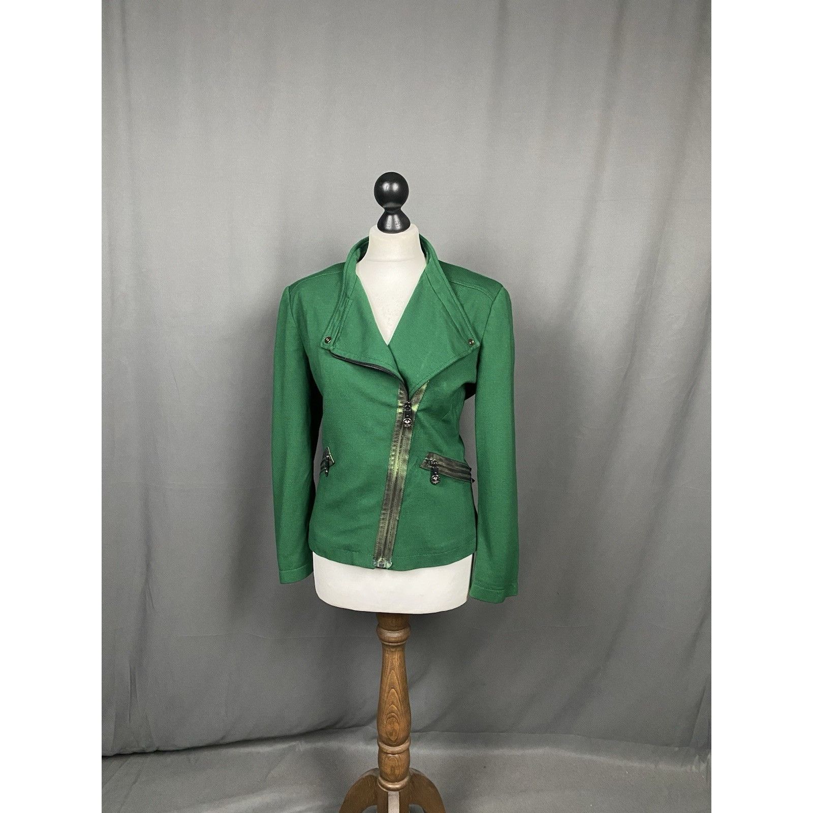 Versace Versace Women's Green Assymetrical Moto Biker Jacket Size US Size XL / US 12-14 / IT 48-50 - 2 Thumbnail