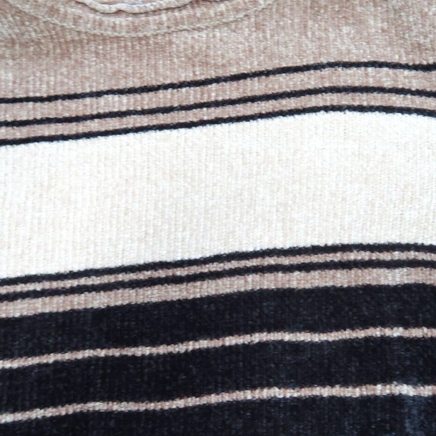 CO VINTAGE Erika & Co taupe tan & black striped chenille knit sweater L Mens Size L / US 10 / IT 46 - 3 Thumbnail